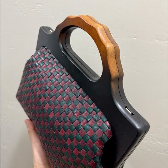 Colorblock Woven Cowhide Handmade Wooden Frame Top Handle Satchel, Crossbody Bag - Picture 5 of 16